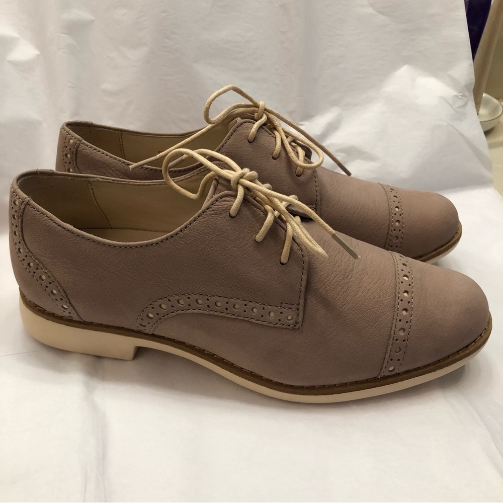 Adorable COLE HAAN Loafers
